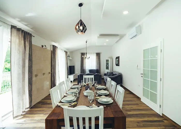 Villa Luxury Borak *